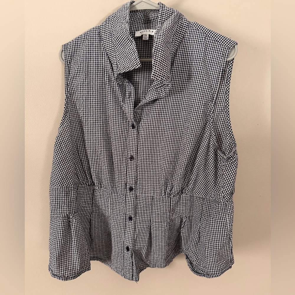 Gilli Black and White Checkered Blouse